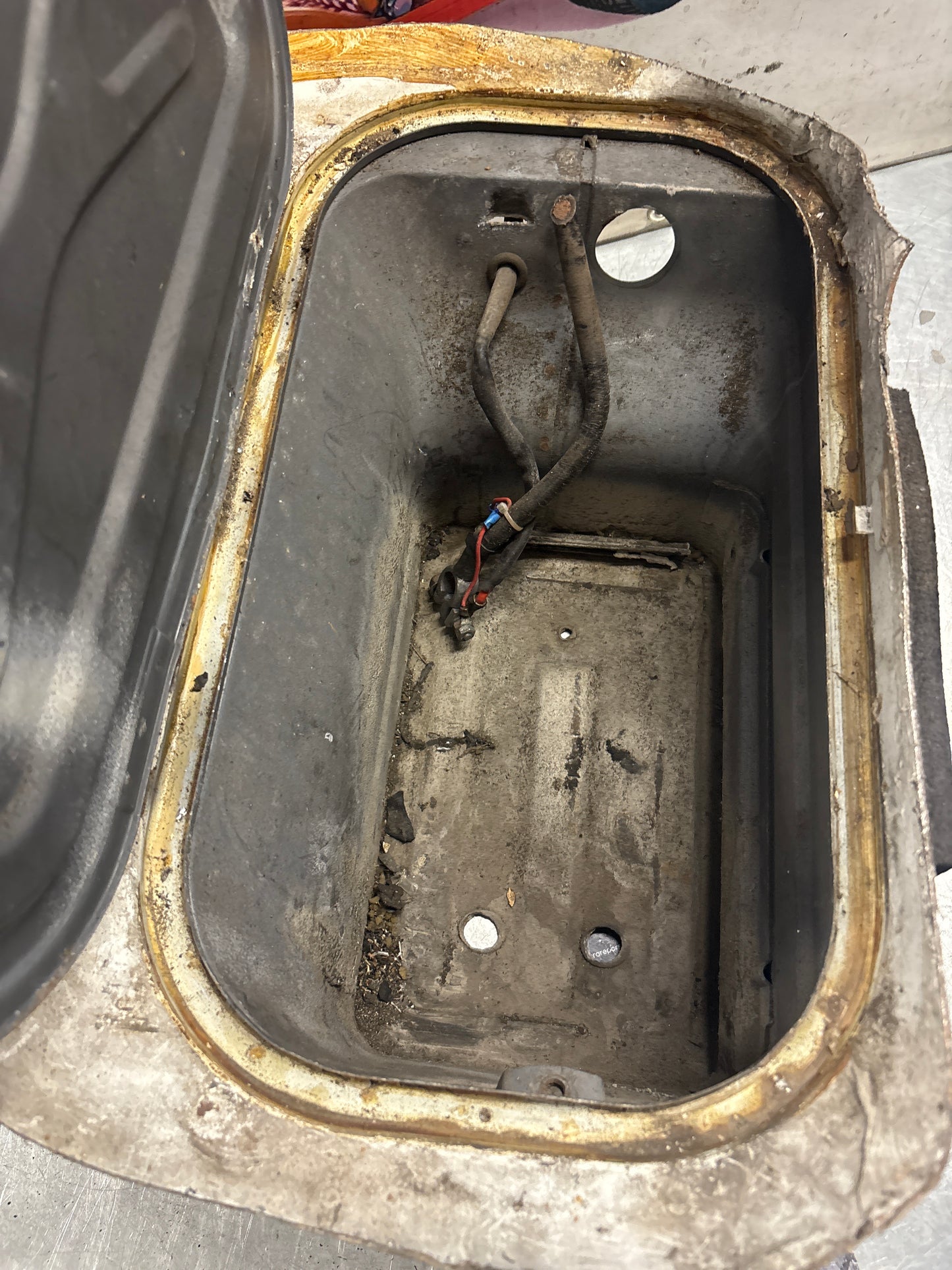 Porsche 928 Battery tray cut, 92850180502 used