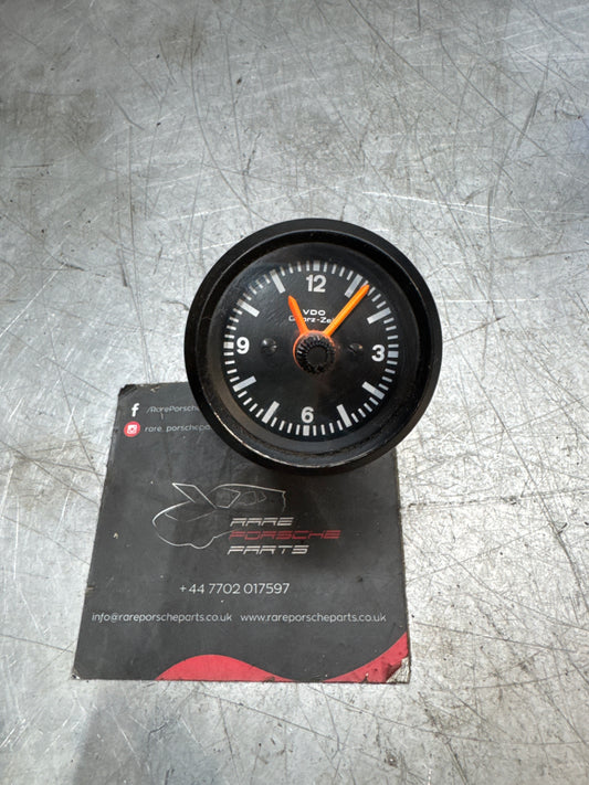 Porsche 924S (1986-1988) Analogue Clock 94464101502 used