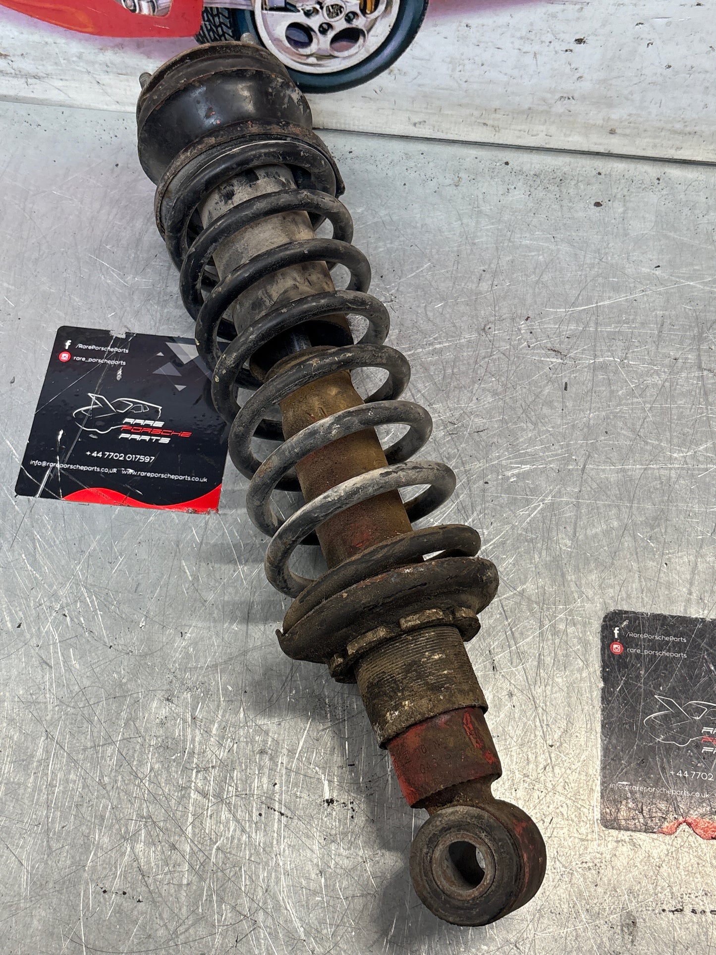 Porsche 928 rear shock absorber, 92833305117