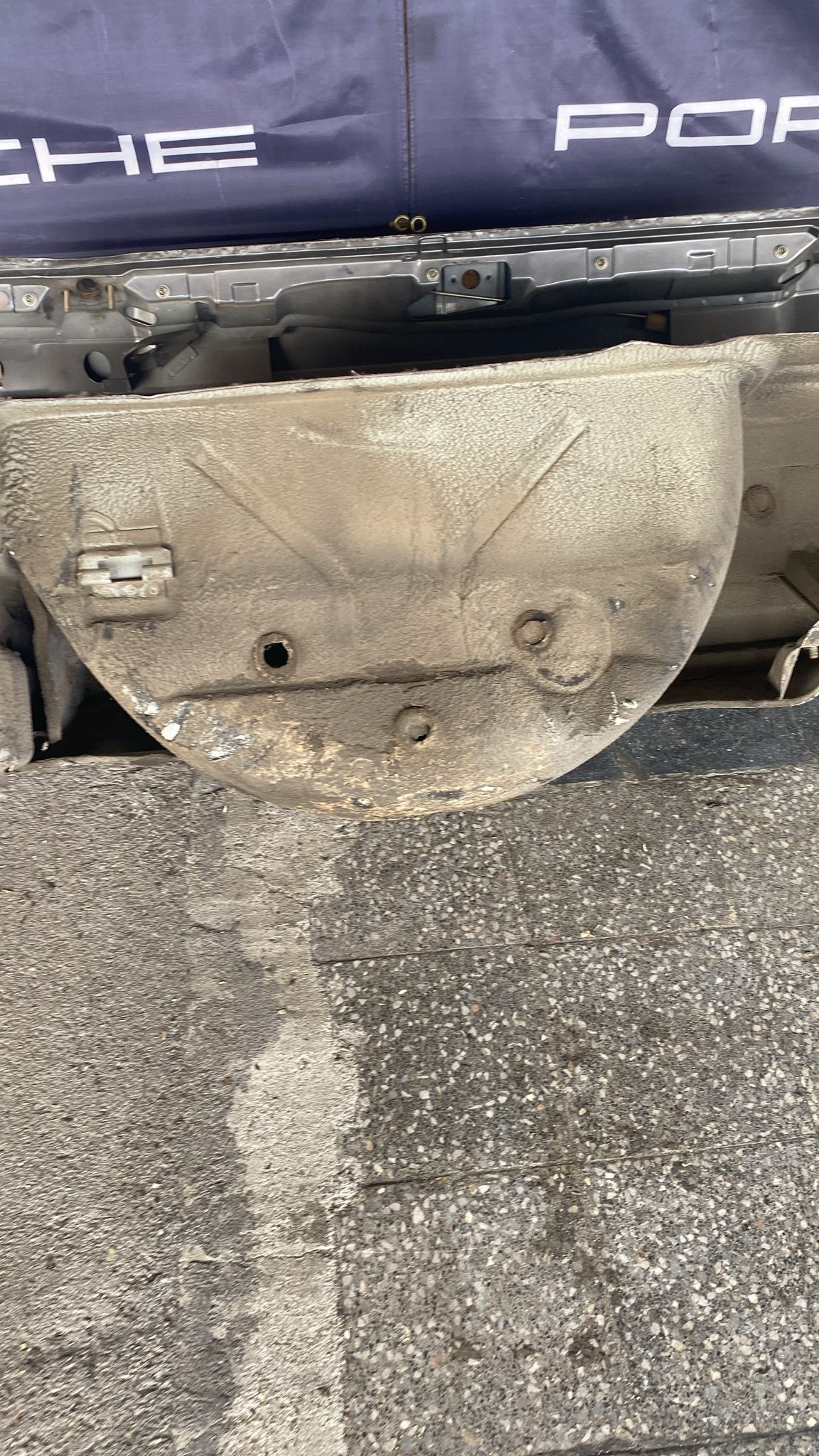 Porsche 944 complete rear cut used, 94450303701