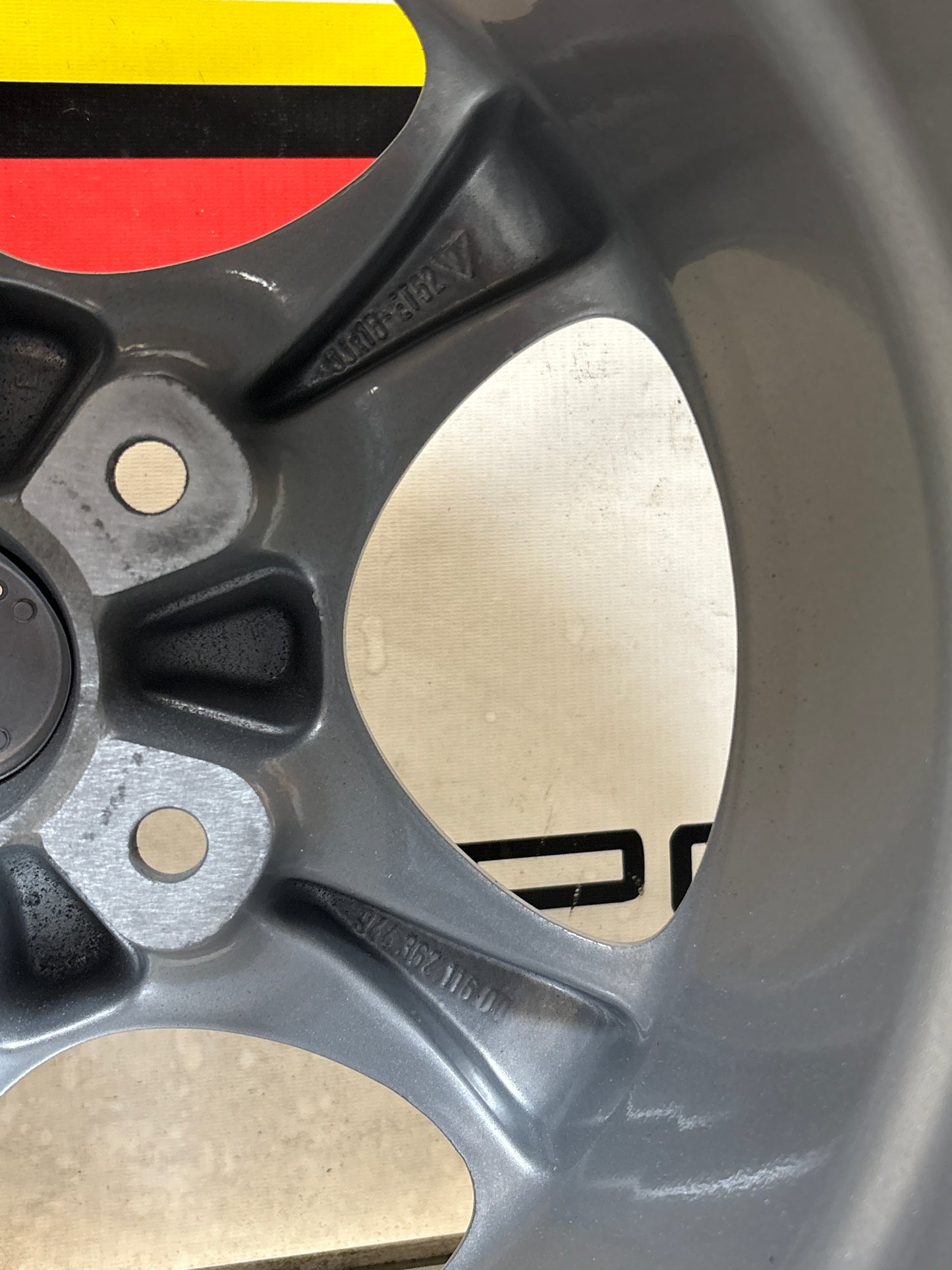 Porsche 944 968 16 inch alloy wheel set, refurbished 94436211400 / 94436211600