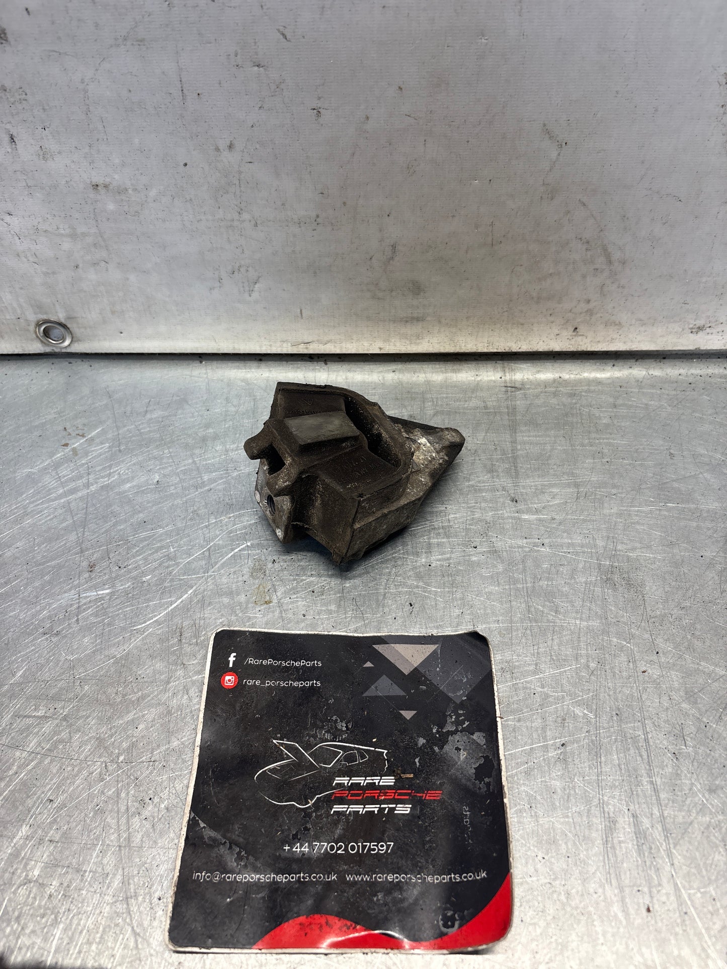 Porsche 928 transmission mount, used 92837504514