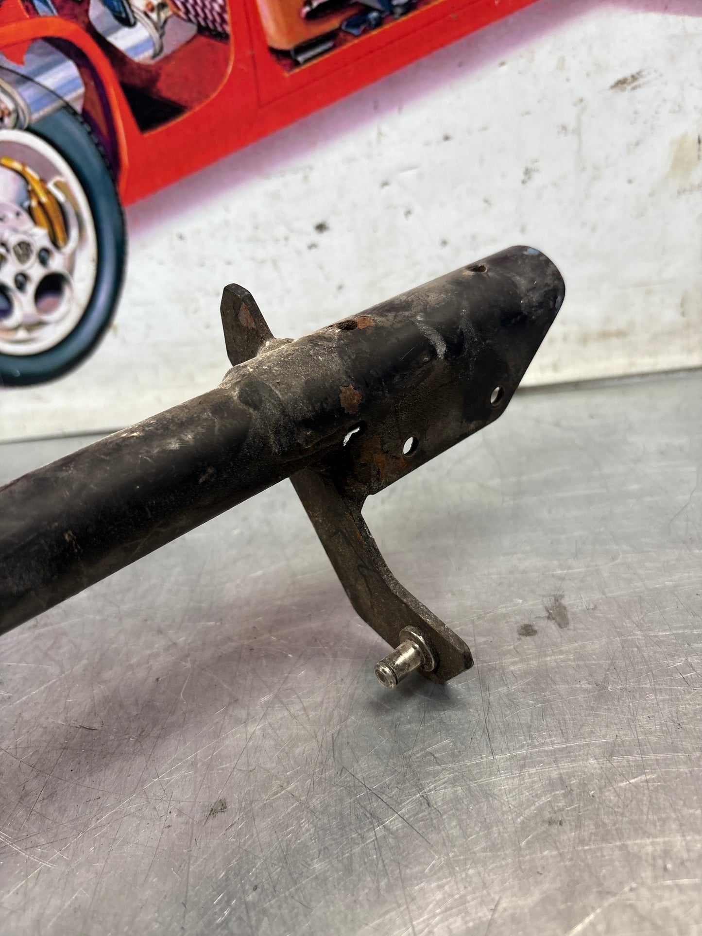 Porsche 928 Head light centre shaft, used, 92875004105