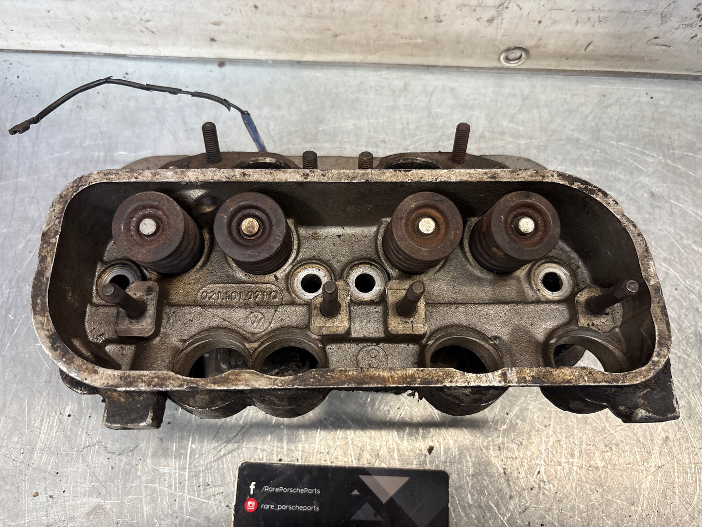 Porsche 914, cylinder head, right side, used 021101371Q