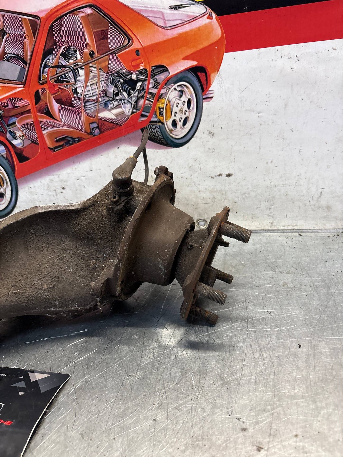 Porsche 944 alloy rear left trailing arm, used 95133151305 / 9513315134R used, with hubs