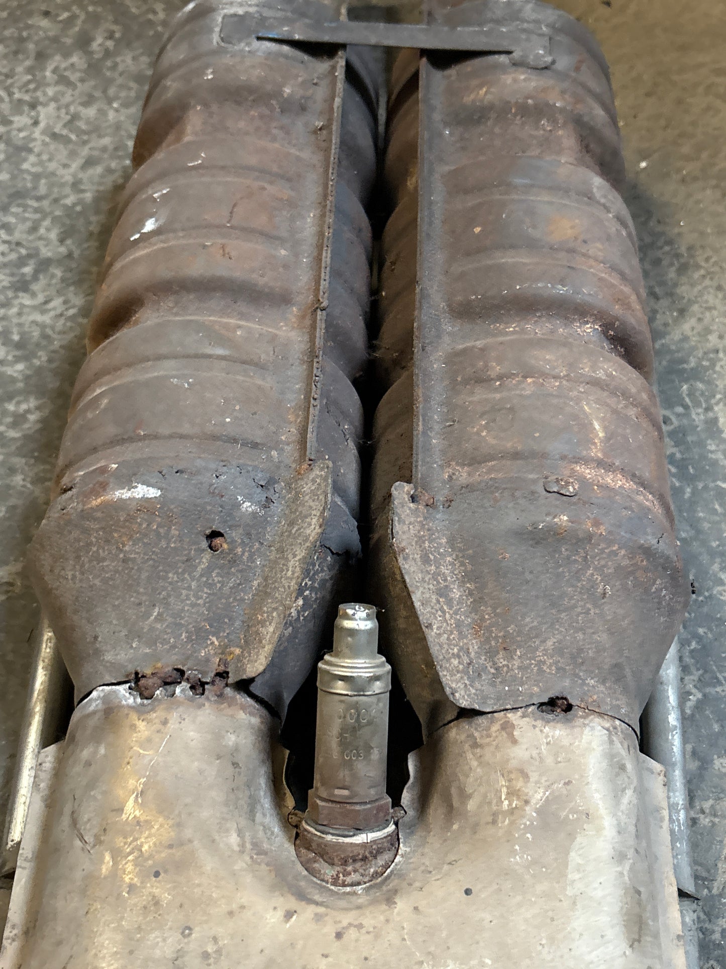 Porsche 928 S4 exhaust catalytic converter 92811321901, used, please study photos