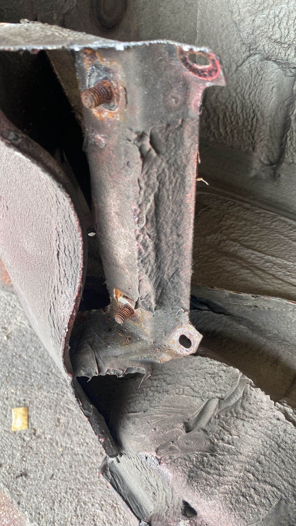 Porsche 944 left side cut, rear fender, 94450390303