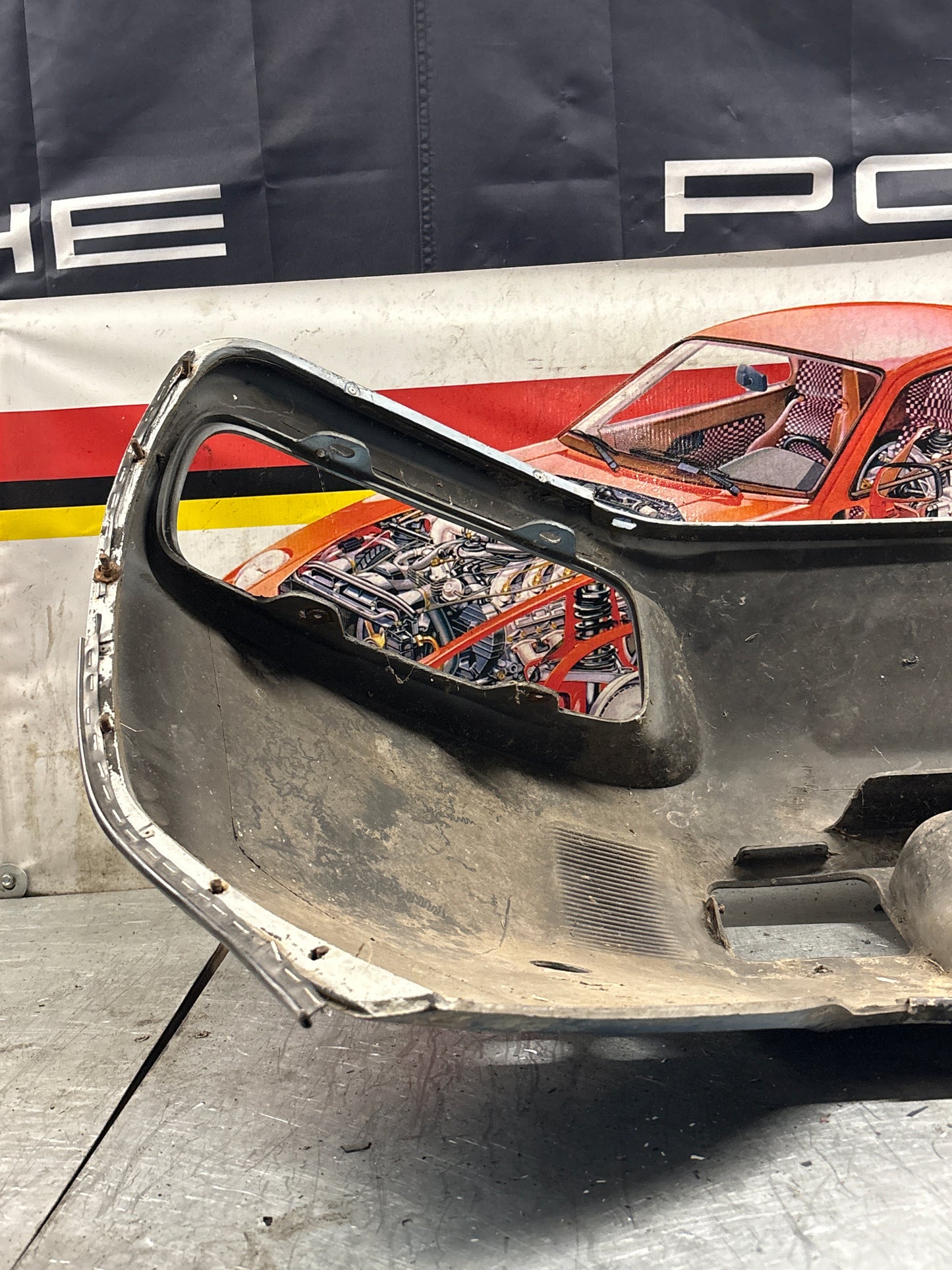 Porsche 928S rear bumper, used 92850502303 / 474181