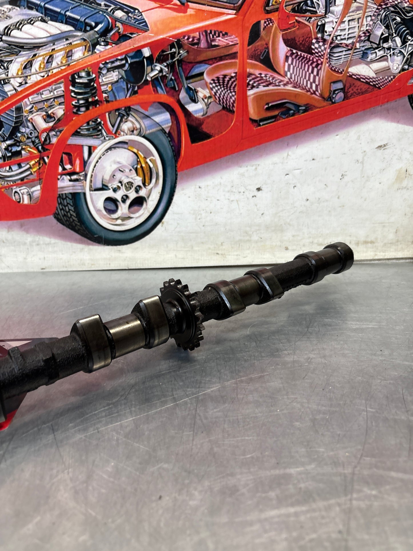 Porsche 928 S3 M28.45/46 engine Camshaft, exhaust side, cylinder 1-4, used 9281052935R / 92810529308