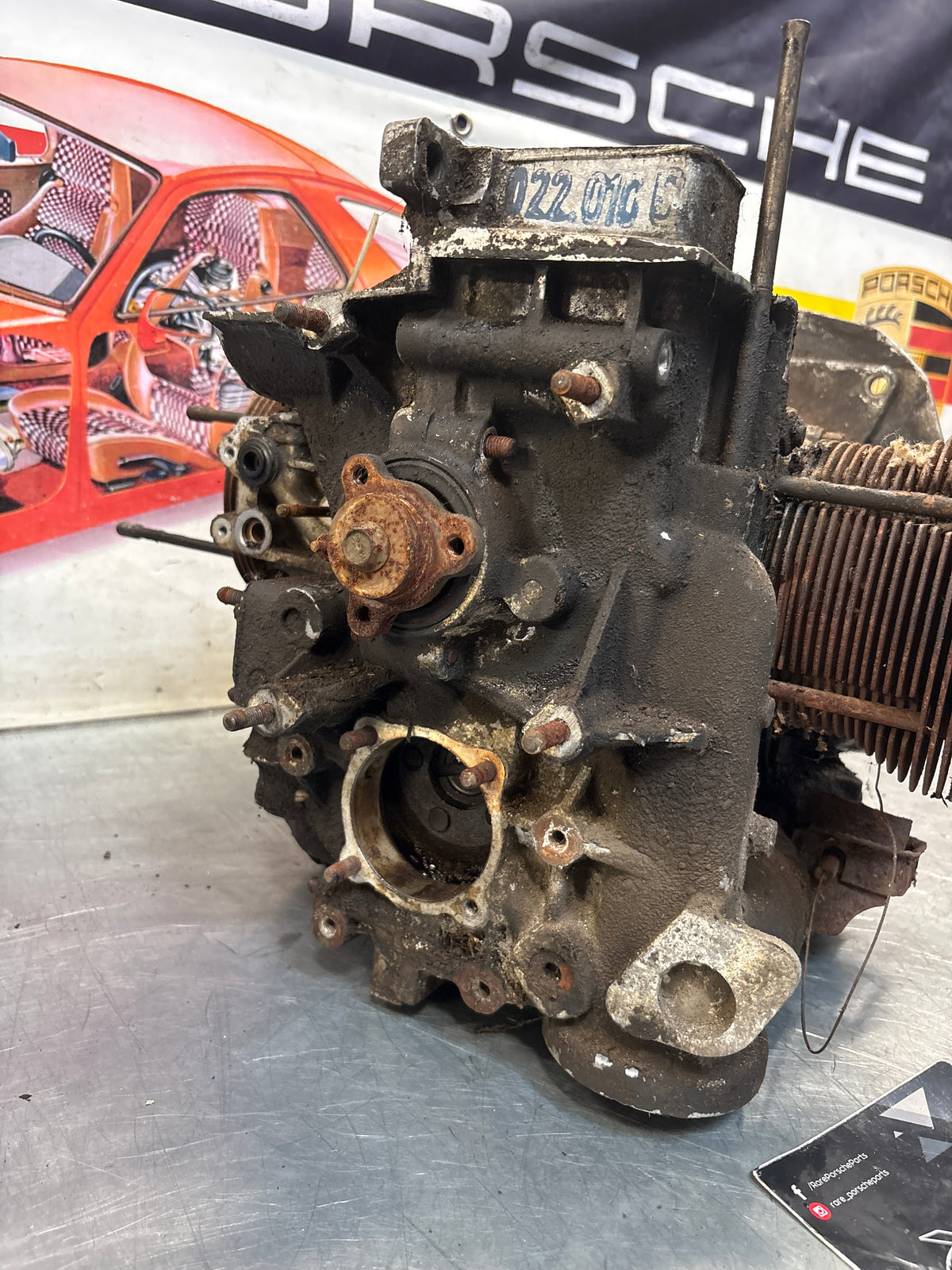 Porsche 914 1.7 engine with cylinder heads, pistons and crankshaft, spares or repair EA044375
