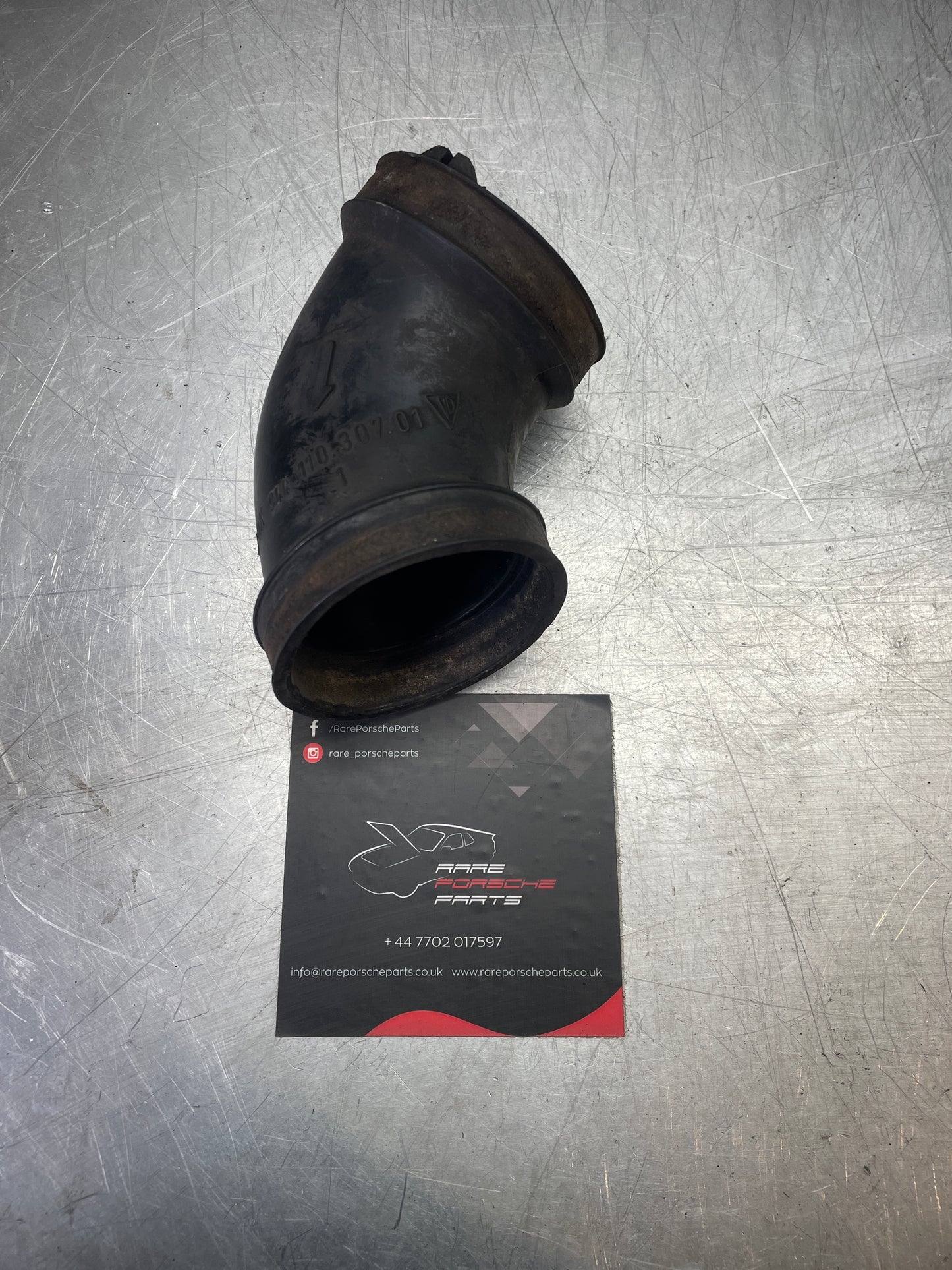 Porsche 944 S2 hose for airfilter box, 94411030701, used