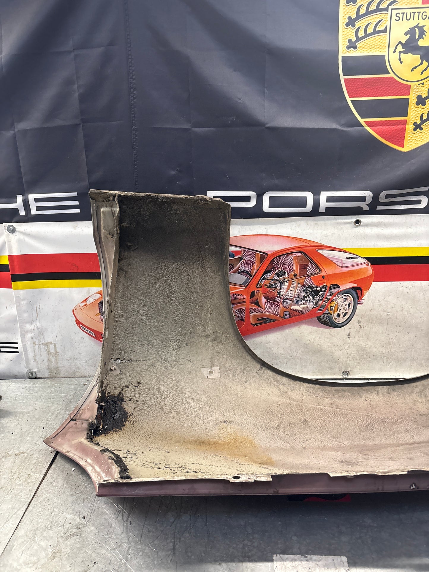 Porsche 928 S4 GT front right wing, used, 92850301211