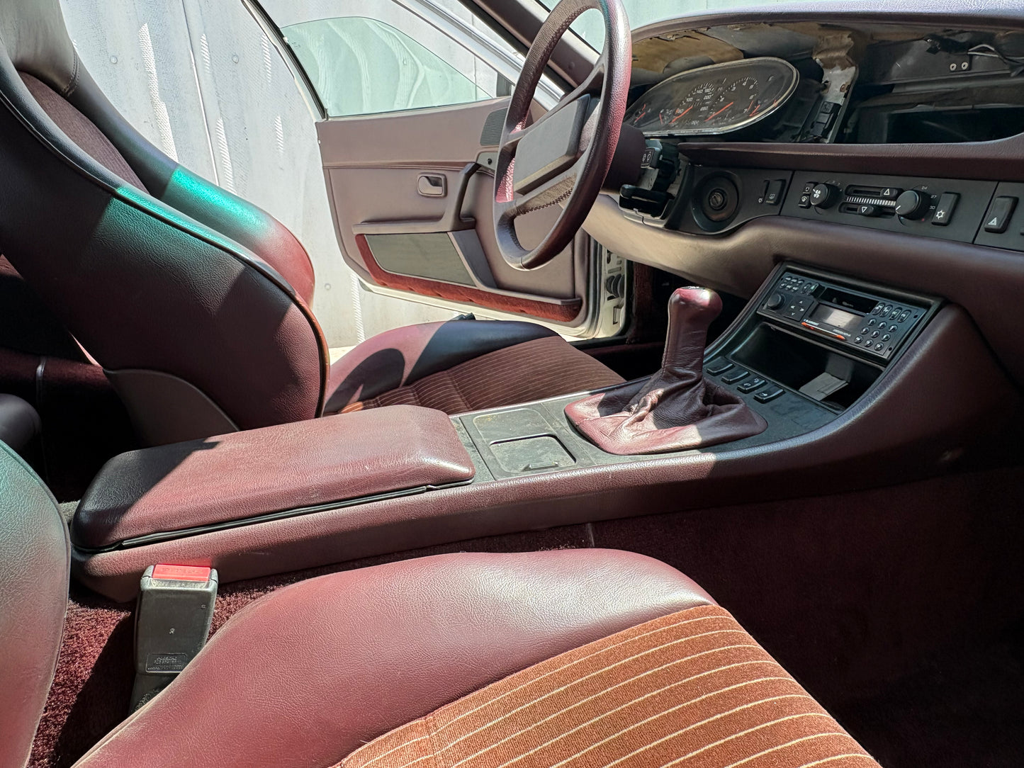 Porsche 944 Turbo/S2 complete Burgundy Interior with Recaro Sport seats, LHD