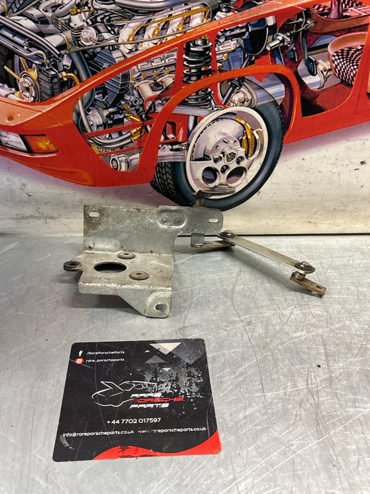 Porsche 928 rear wiper motor bracket, used 92862807103