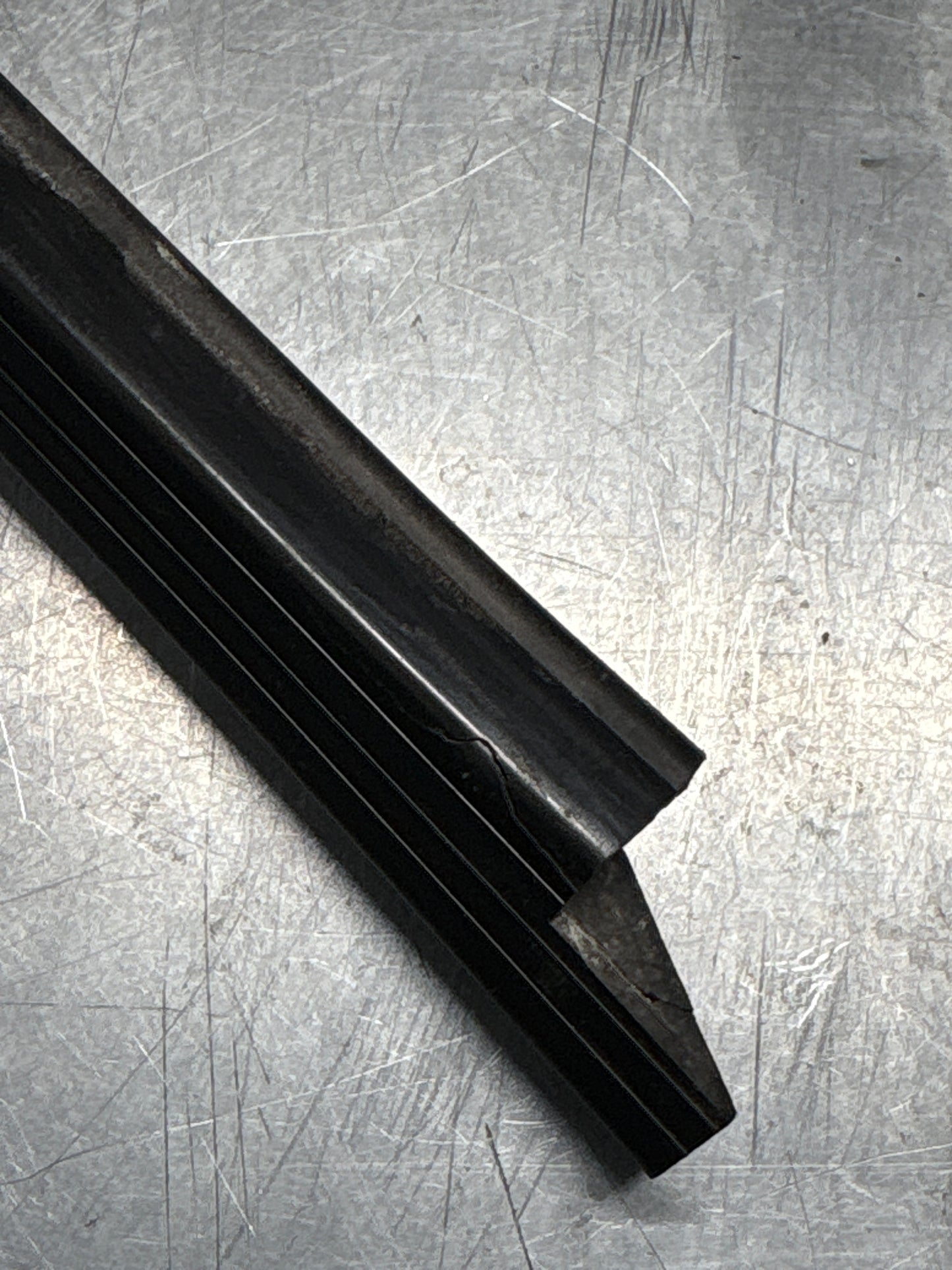 Porsche 944 85.5- left sill trim, scuff plate used 94455112100 cracked