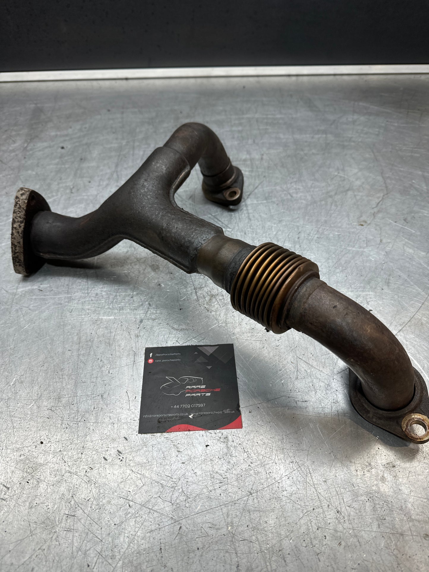 Porsche 944 Turbo exhaust manifold cylinder 1 and 4 95111113106 used