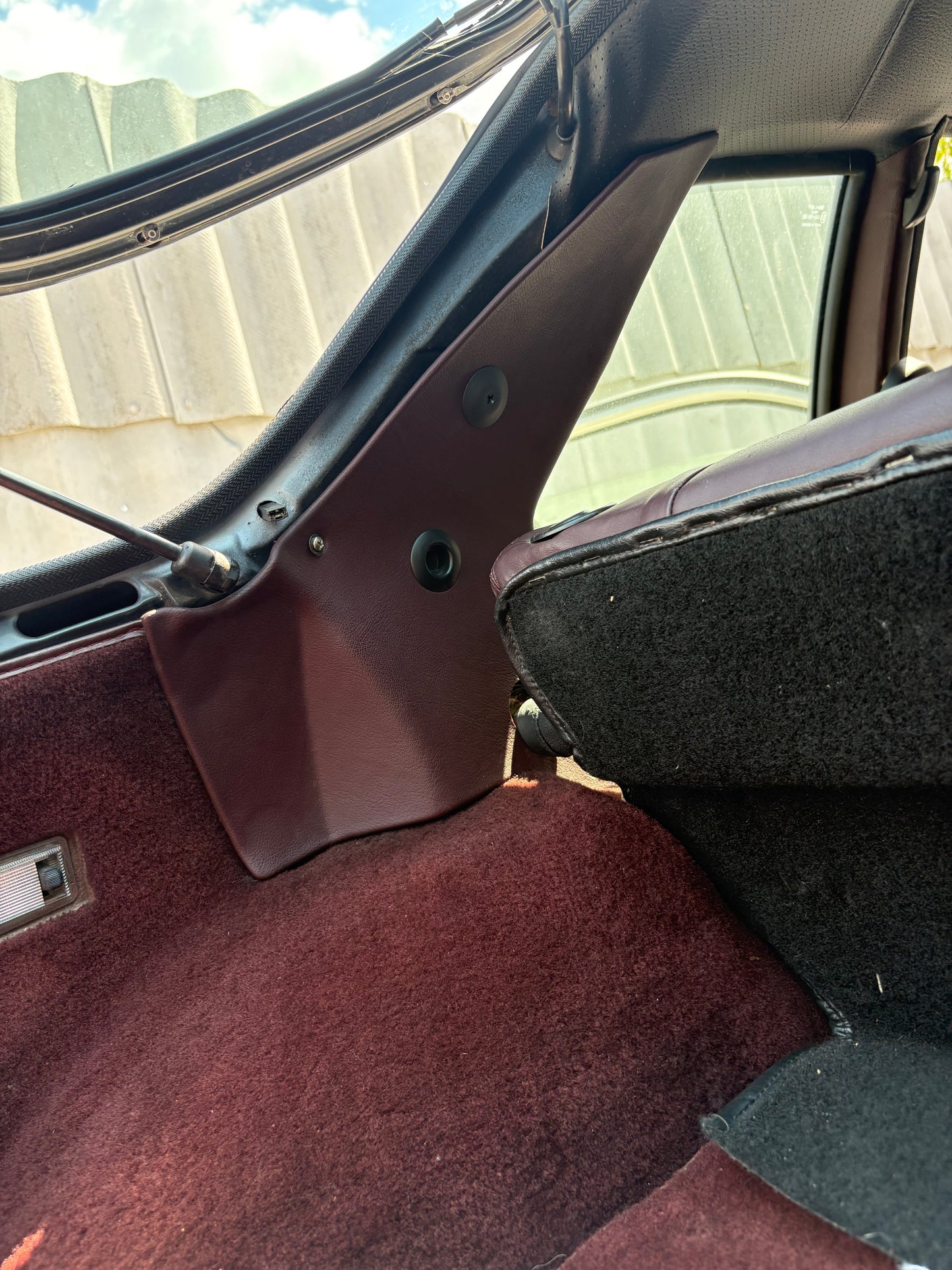 Porsche 944 Turbo/S2 complete Burgundy Interior with Recaro Sport seats, LHD