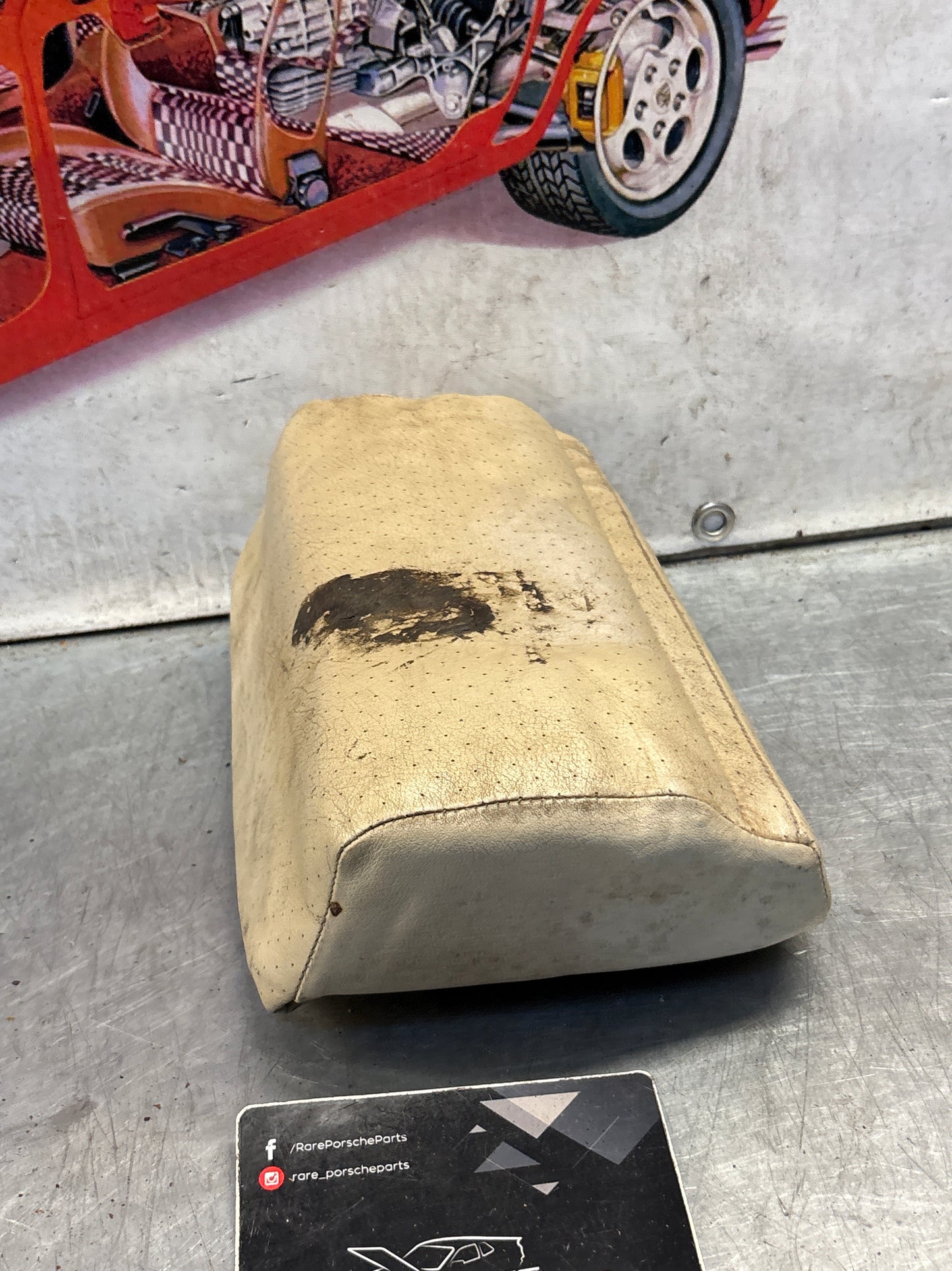 Porsche 928 rear right seat upper cushion, leather, beige, used 92852204650