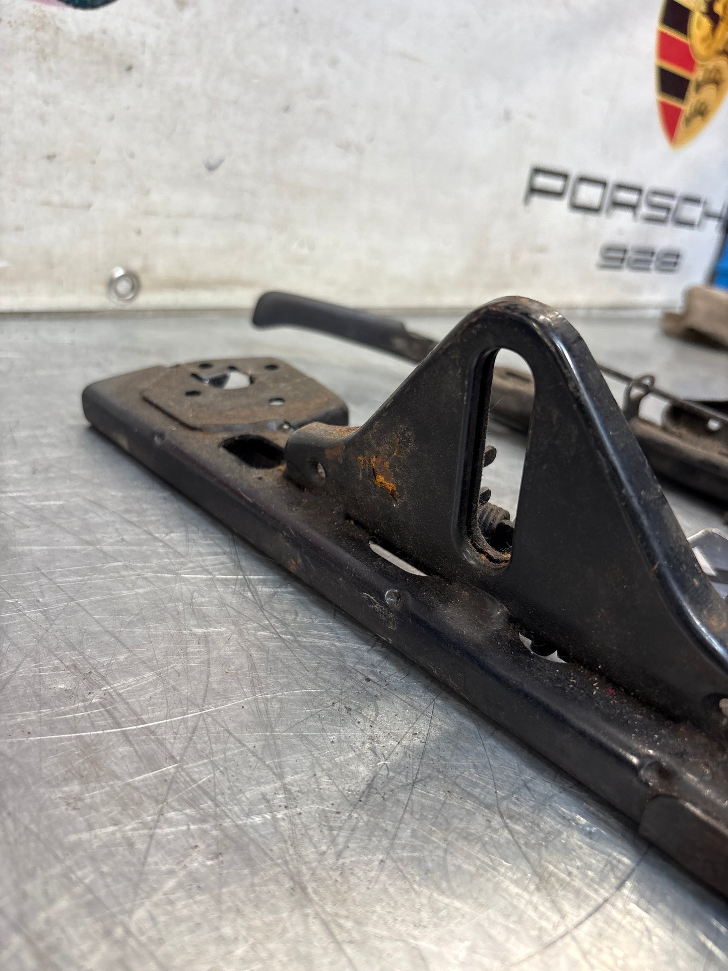 Porsche 944 968 right front electric seat runners, used