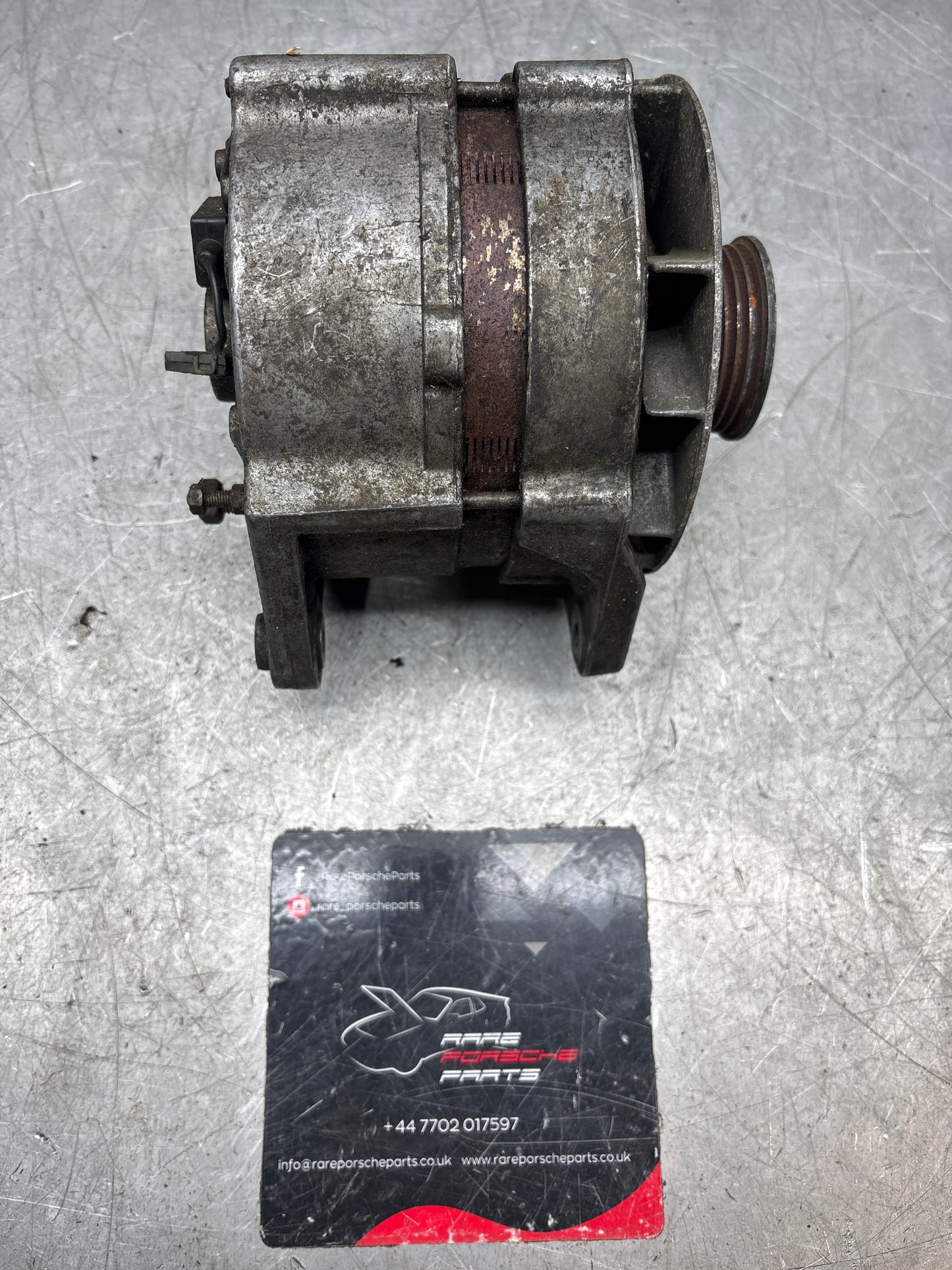 Porsche 924 944 2.5 models alternator. 0120469559 used