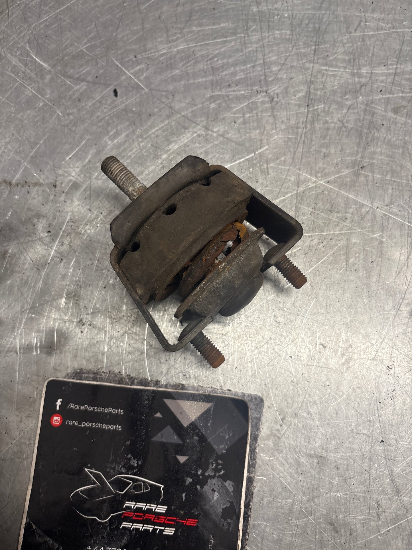 Porsche 924 engine mount. spring type. 2.0 models 477199303 used