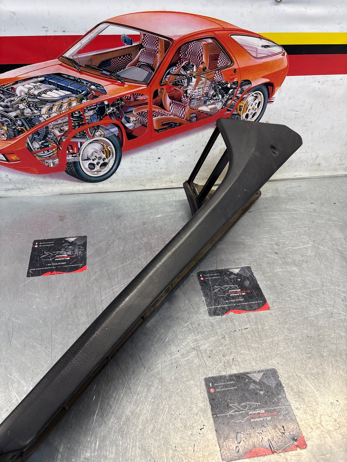 Porsche 944 centre console black 94455205100 used