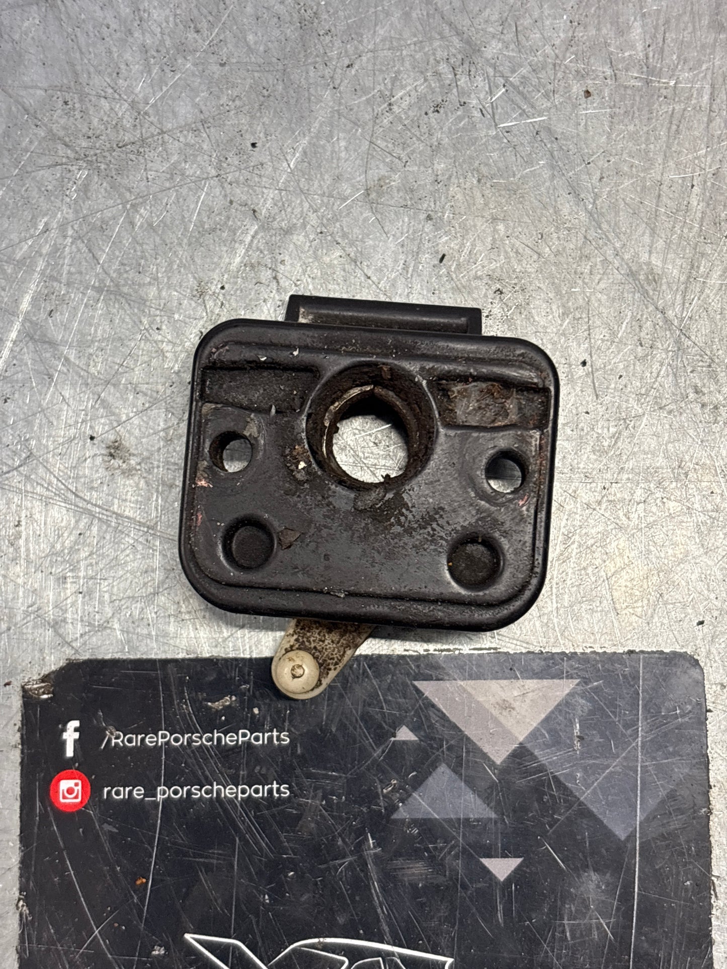 Porsche late 924 944 Boot From 85.5 Tailgate hatch lock from left 94453805503 used