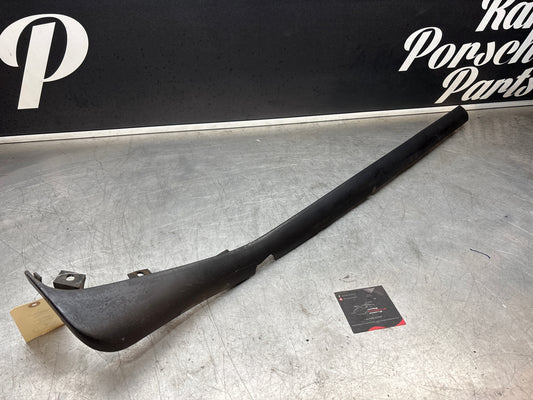 Modanatura battitacco inferiore Porsche 944 lato sinistro, usata 95155919500