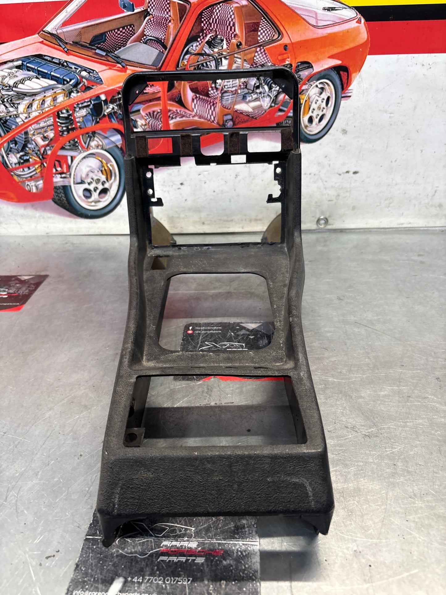 Porsche 924 centre console black, with one switch hole 477857951 used, without carpet