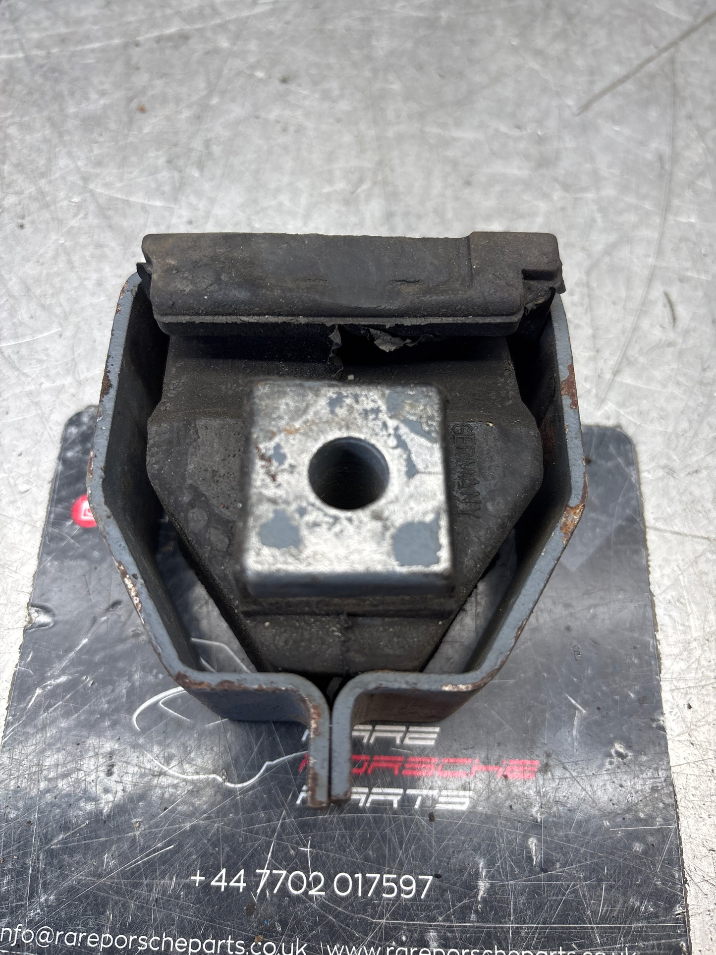 Porsche 924 dogleg gearbox mount, 477399153H, used