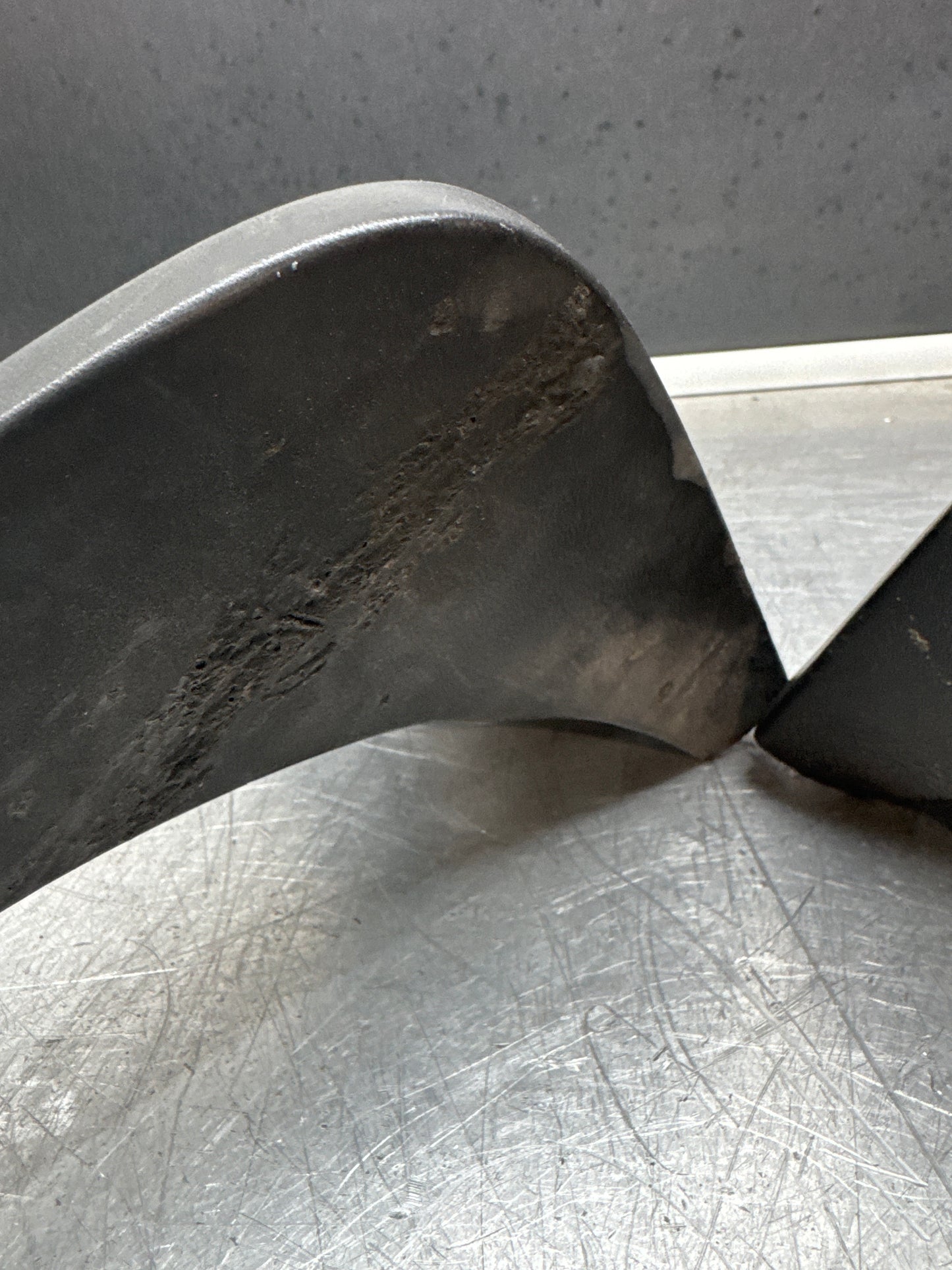 Porsche 924 pair of used rear spats, wheel arch trims, mud guards, 477853383 / 477853384 spare or repair