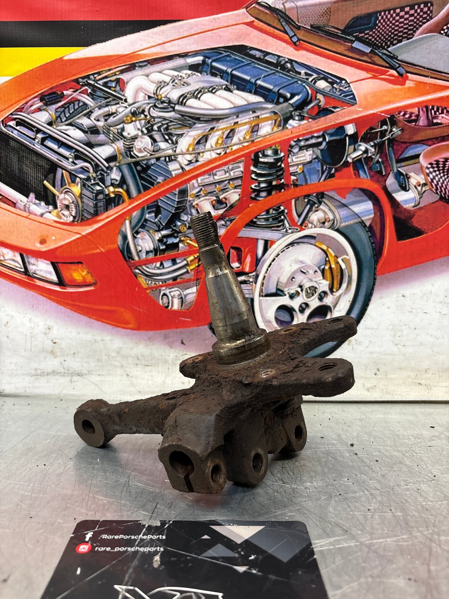 Porsche 924 76-78 Front left Spindle, knuckle, 477407311G, used