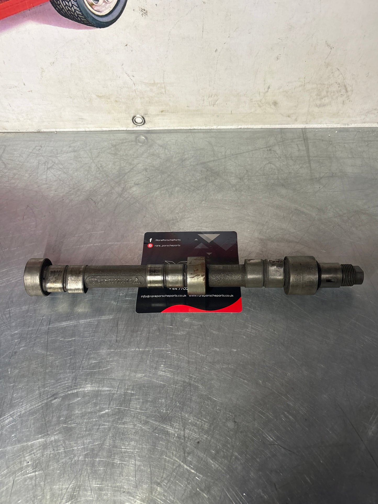 Porsche 911 T 2.0-2.2-2.4 Right camshaft, used 9011051340R