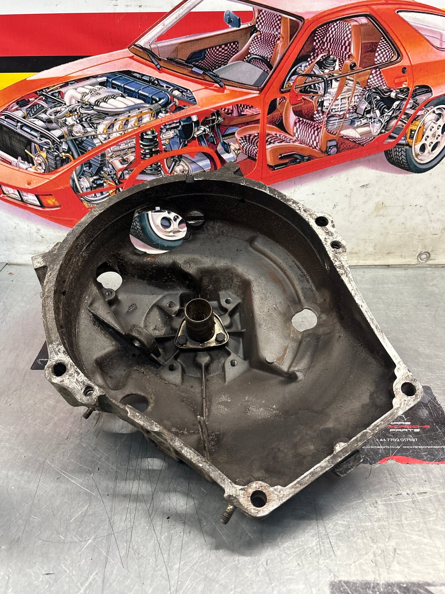 Porsche 944 Turbo cover Bell housing, for spares or repair 9511164011R