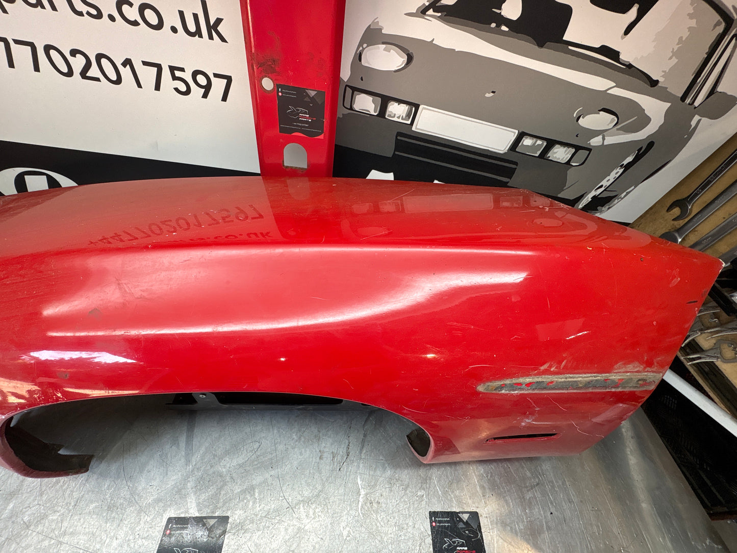 Porsche 928 -87 front left wing, 92850301103 used