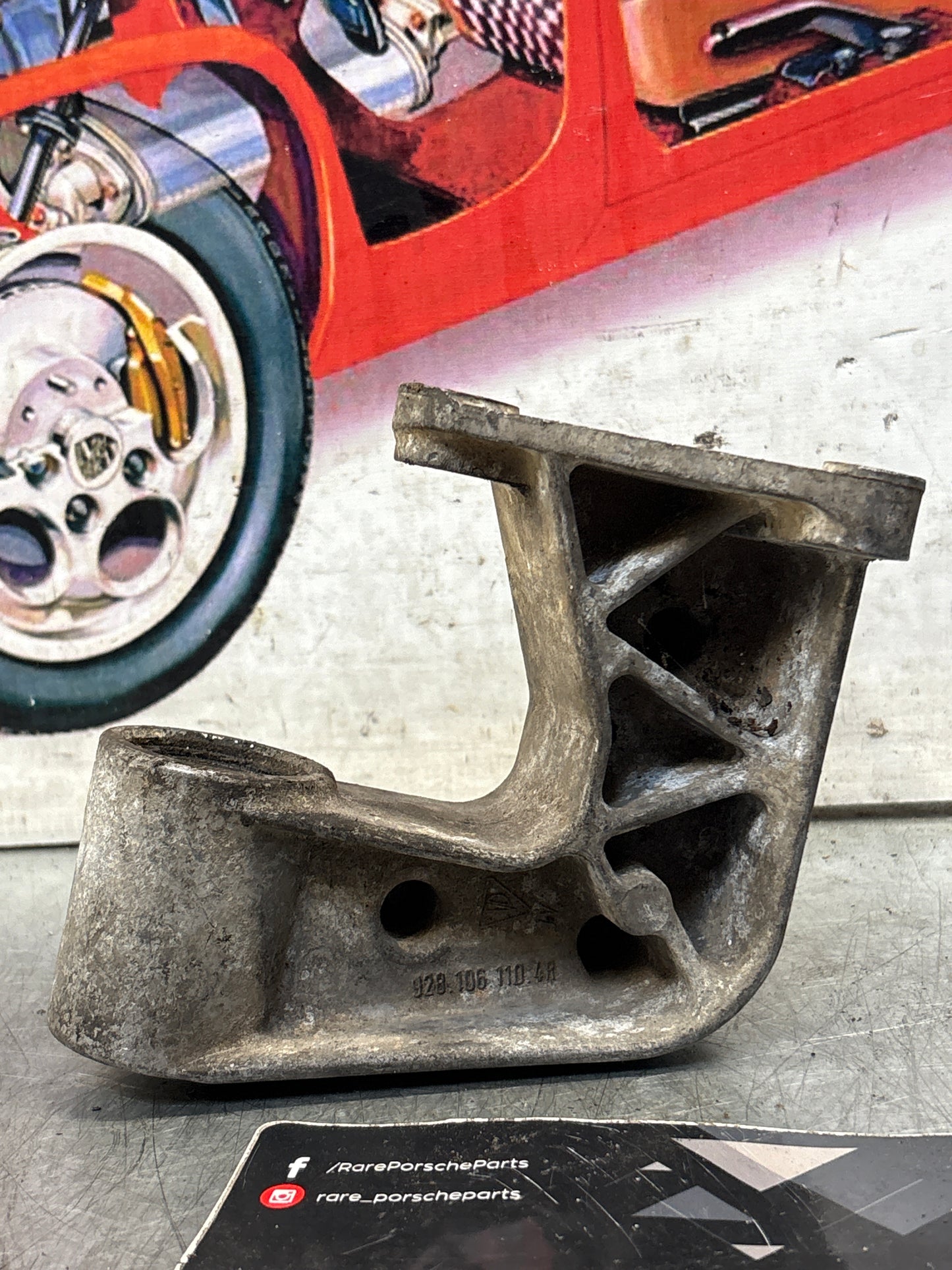 Porsche 928 engine cooling fan bracket, used 9281061104R