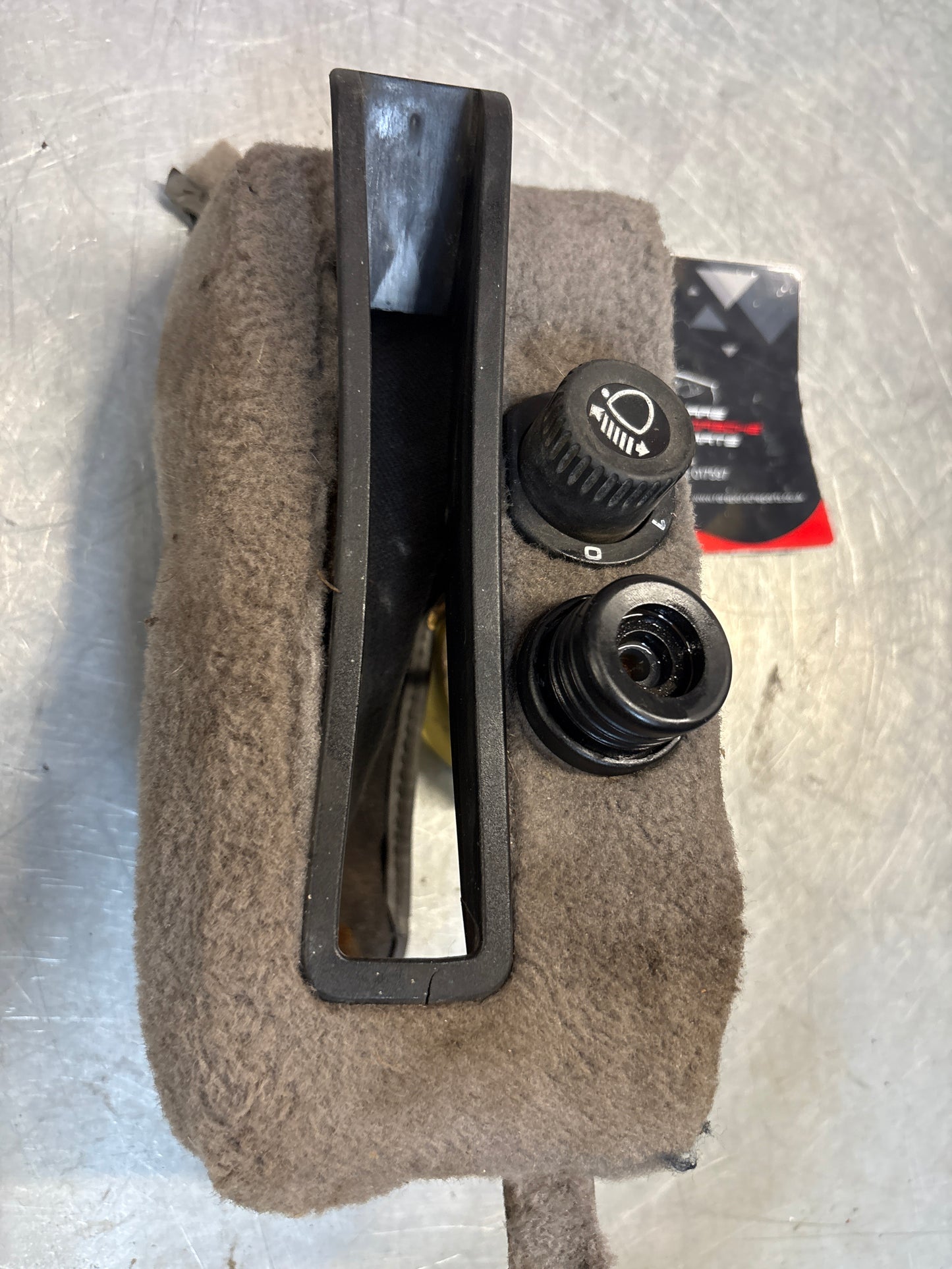 Porsche 928 handbrake sorround carpet, grey, used