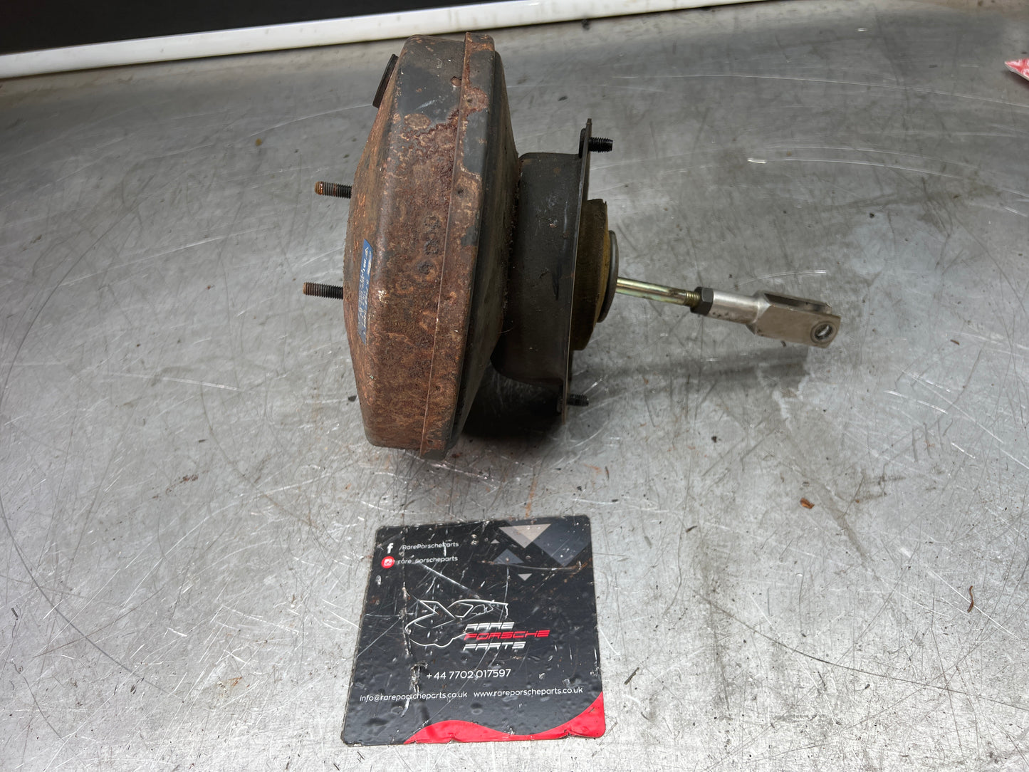 Porsche 944 brake booster, used 95135502703