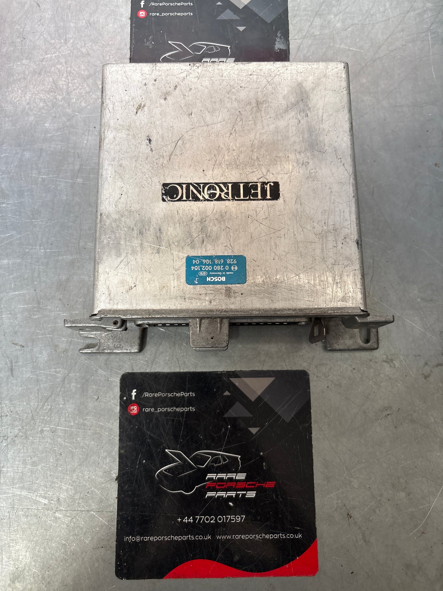Porsche 928 injection lambda control unit, used 92861810604 / 0280002104