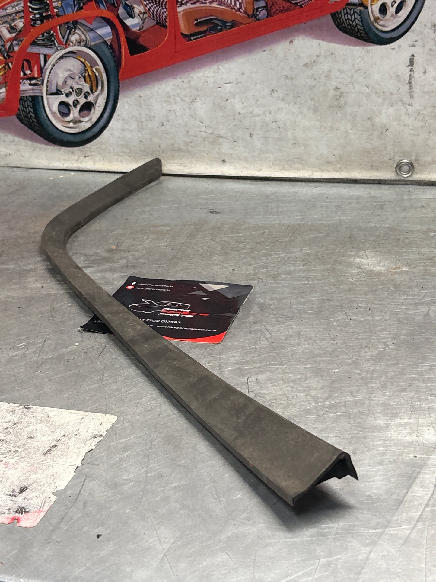 Porsche 924 left rear spoiler, used 477827557