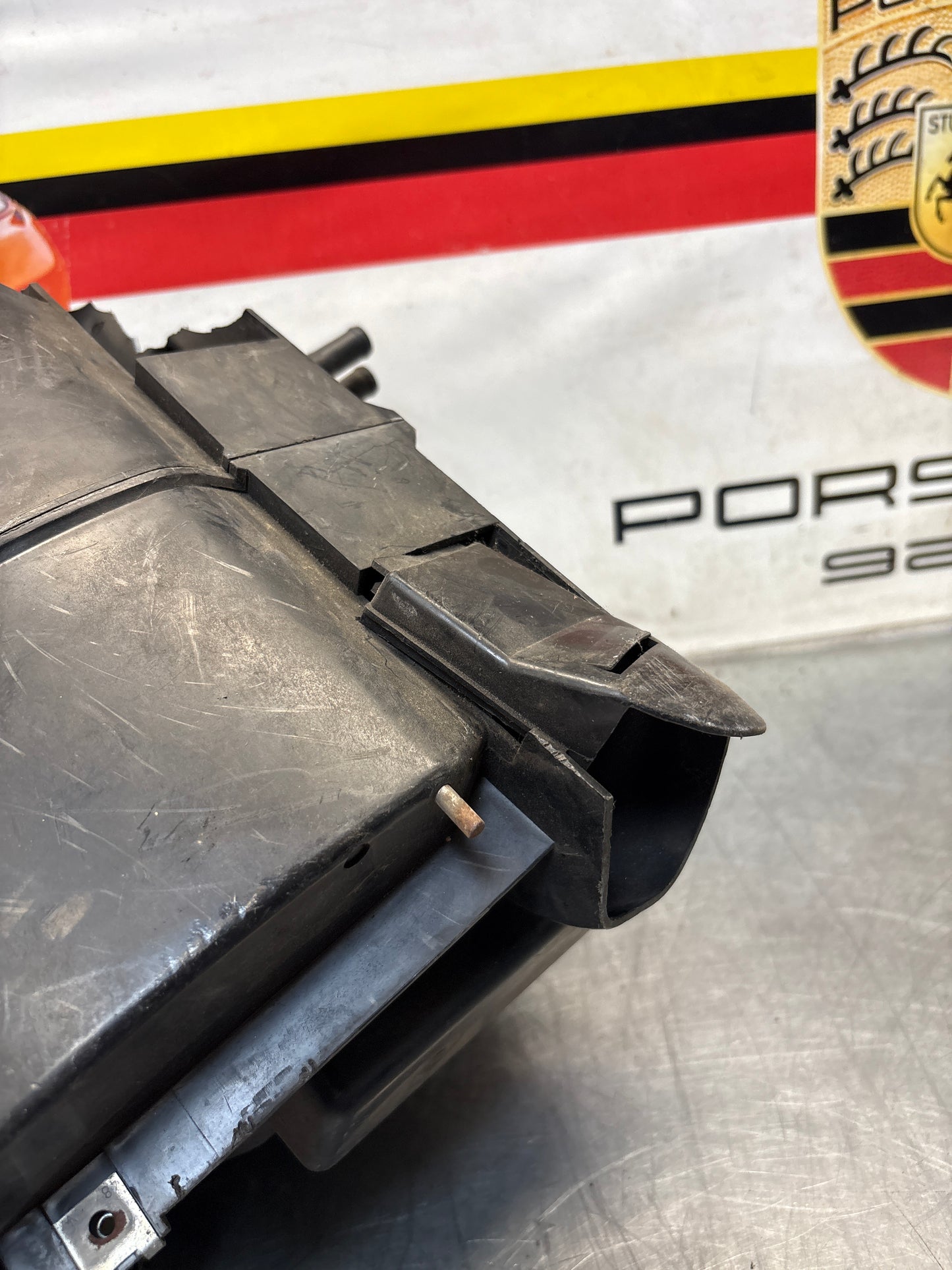 Porsche 924 80-85 944 82-85.5 heater blower fan assembly, complete 321819096 / 823819096A / 823819095A / 321819095 used