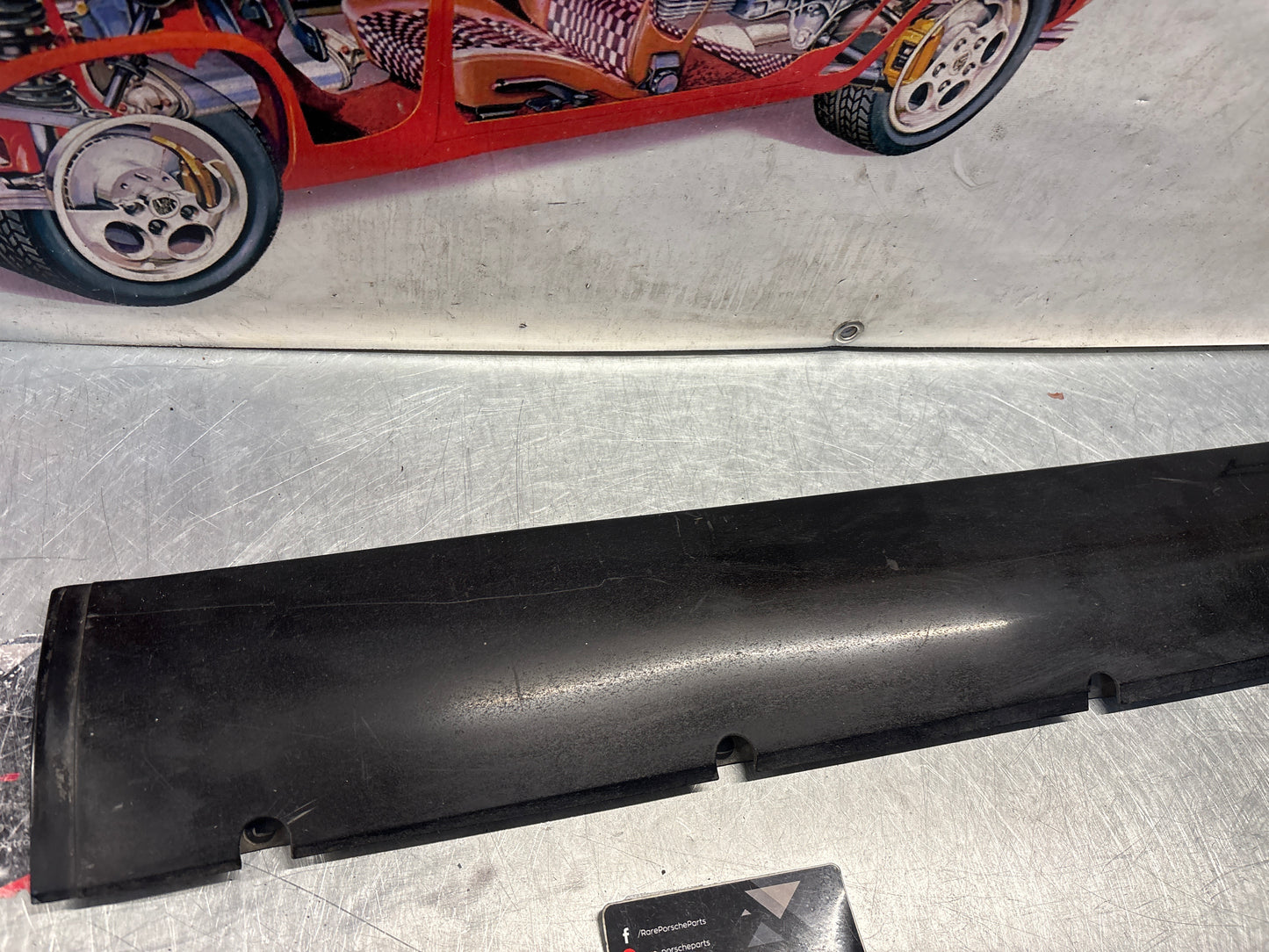 Porsche 928 S4 left sill cover, used 92855908502