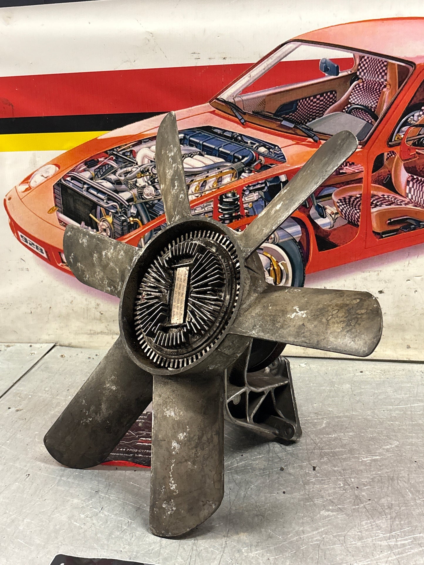 Porsche 928 Engine cooling viscous fan with bracket used 92810613701, 9281061101R