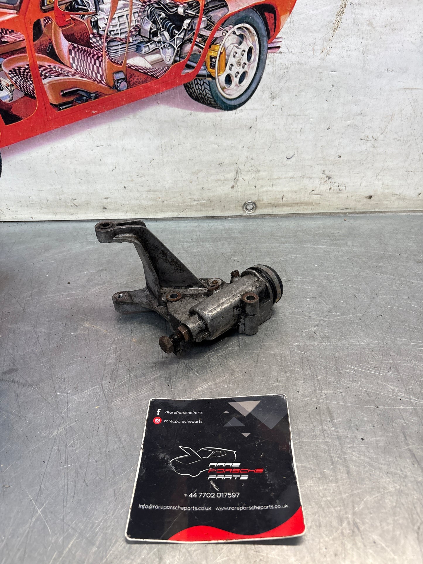 Porsche 928S engine timing belt tensioner, used 9281055414R