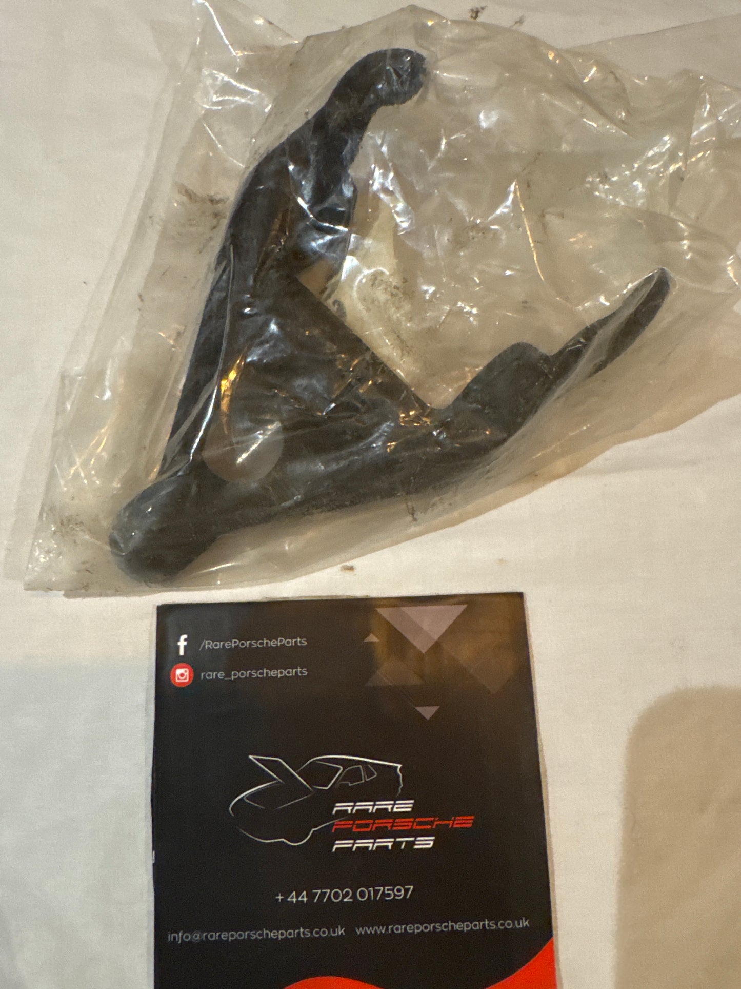 Porsche clutch fork 95011608600 NOS