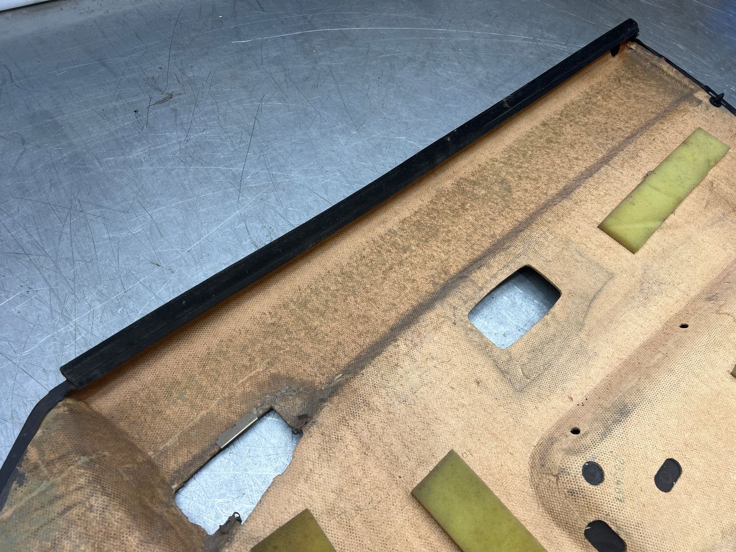 Porsche 944 left black door card for late cars from 85.5 944555017