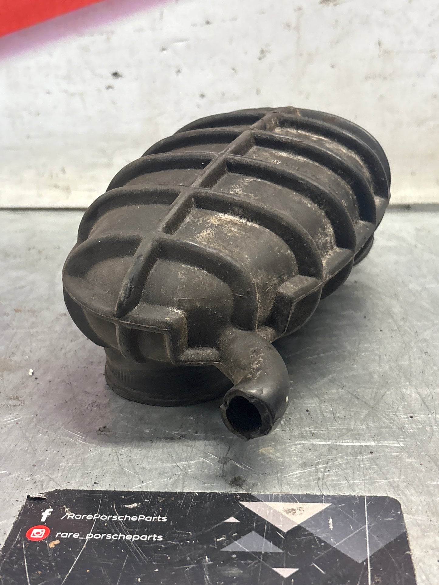 Porsche 924 fuel metering head to air intake 047133367A 047 133 367 A