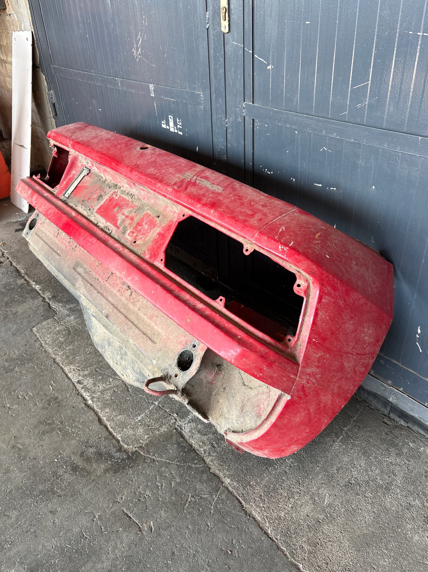 Porsche 924 rear end cut 94450303701, used