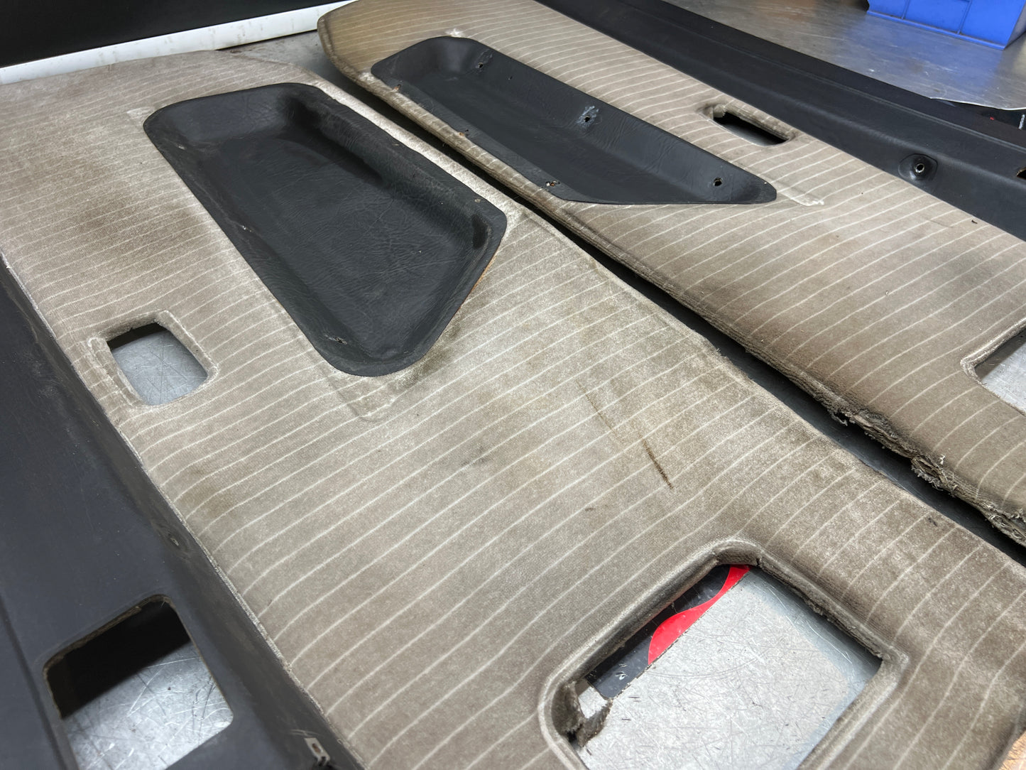 Porsche 924 944 -85.5 pair of Used RHD Porsche pinstripe black / white door cards, 478867011 / 478867012 used