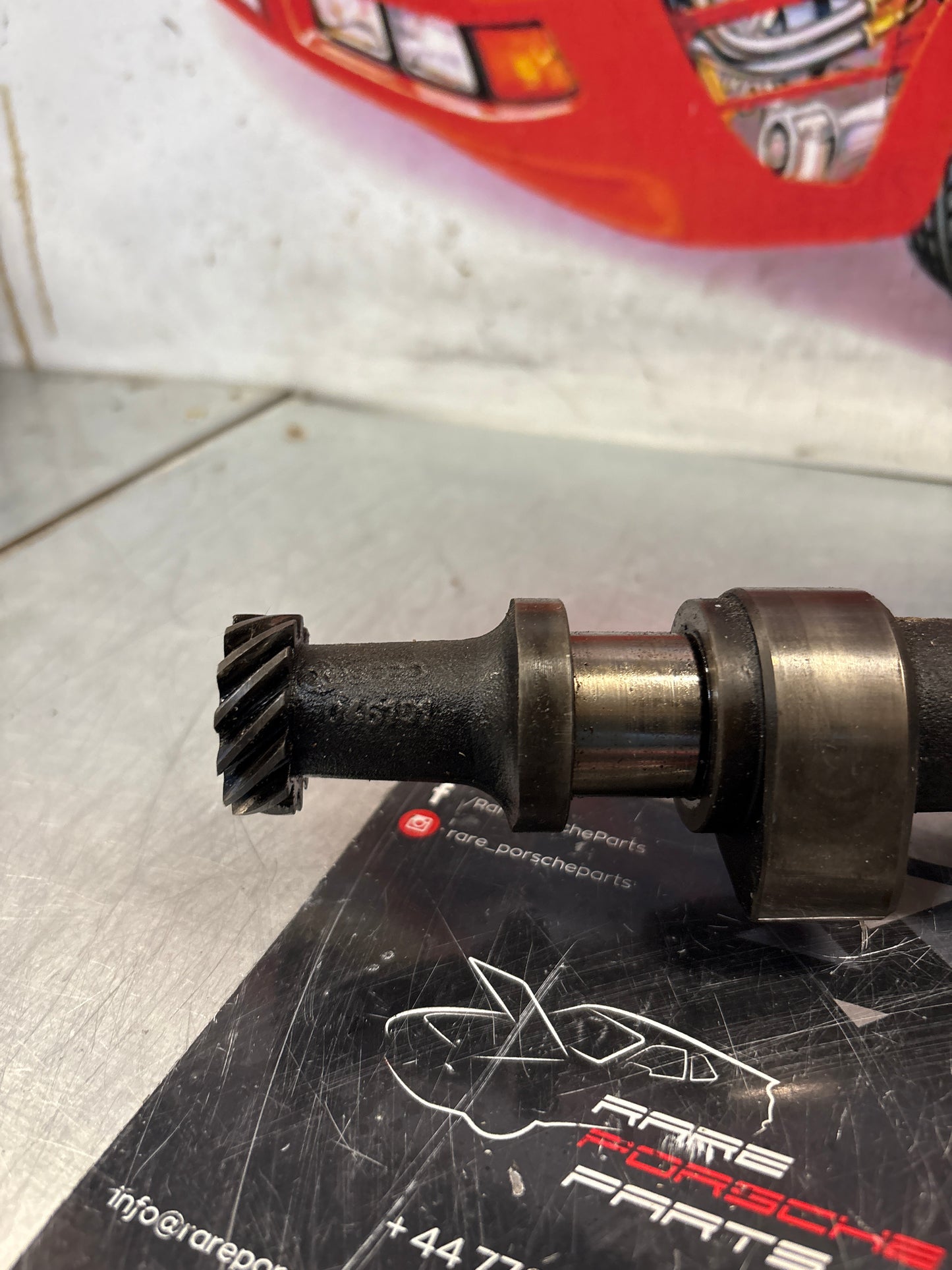 Porsche 924 / 924 Turbo chamshaft 046109021used